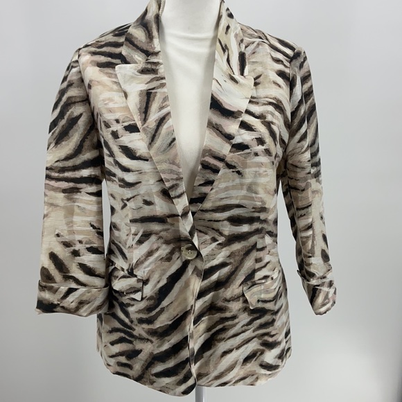 Chico’s linen blend animal print jacket - Picture 9 of 12
